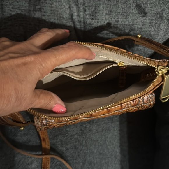 Chestnut brown Brahmin crossbody in great condition. - Picture 4 of 6
